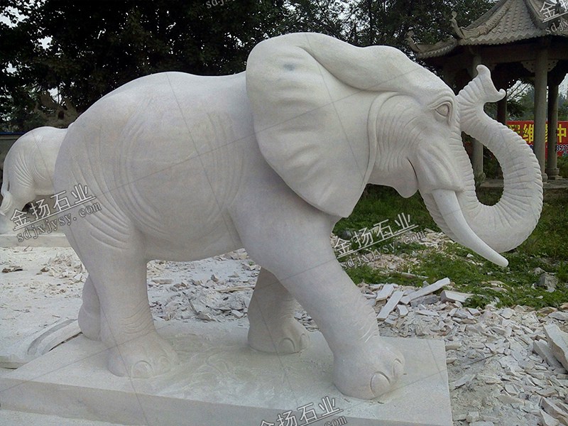 汉白玉石雕大象