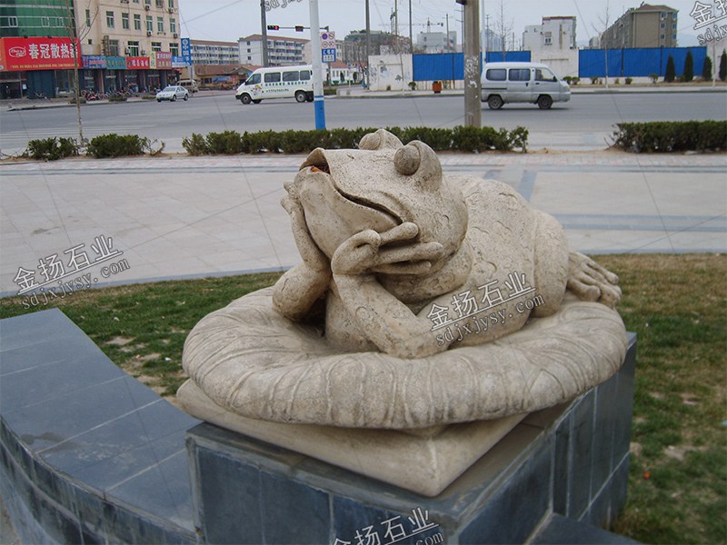 青蛙石雕像雕塑
